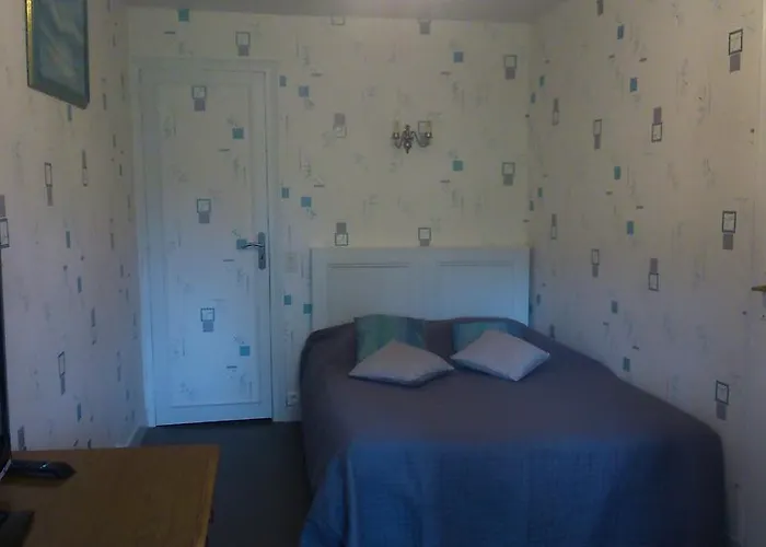 Chambres D'hotes Du Moulin Du Vey Bed & Breakfast 3*